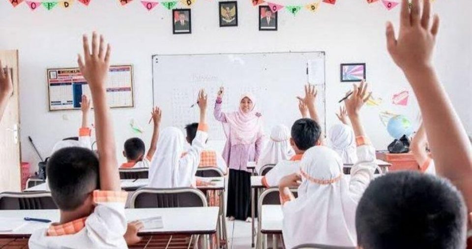 Aturan sekolah lebih pagi di Jawa Barat