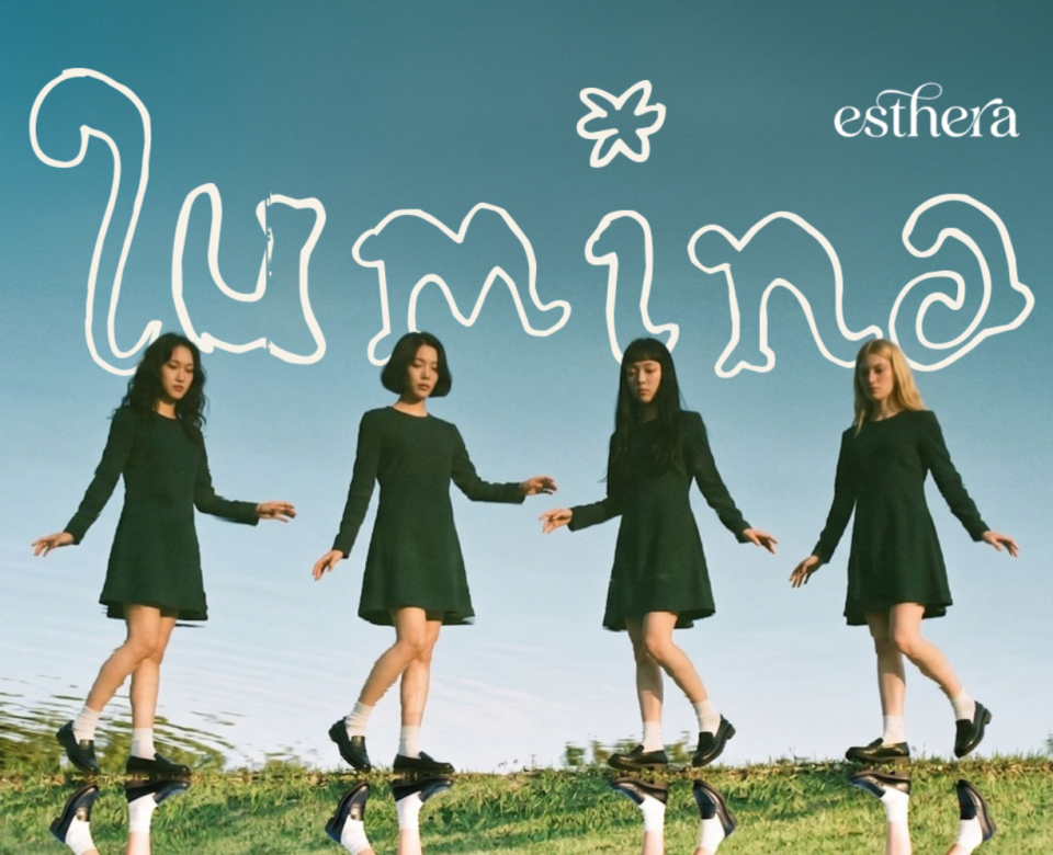debut girl group AI ESTHERA dengan album LUMINA