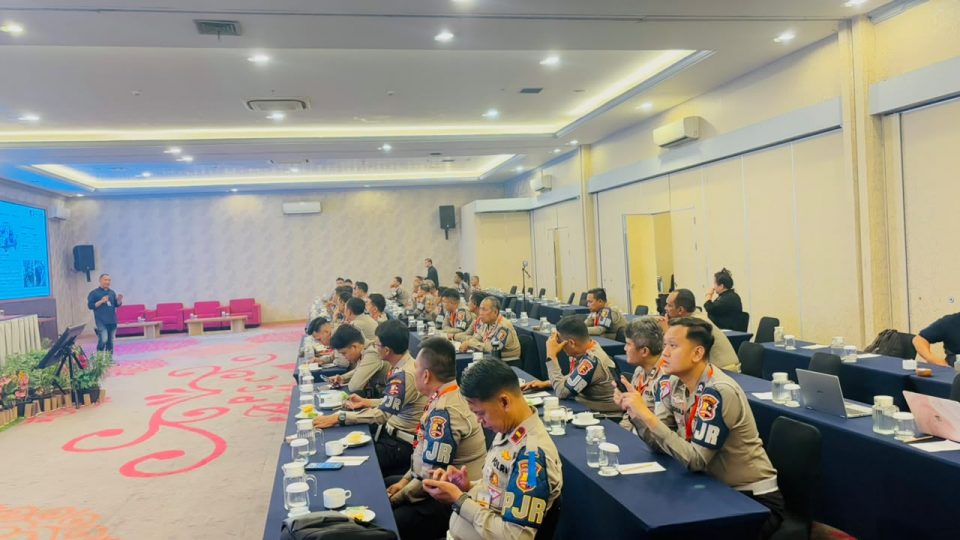 Korlantas Polri Perkuat Pemahaman Teknologi Kendaraan Patroli Ramah Lingkungan